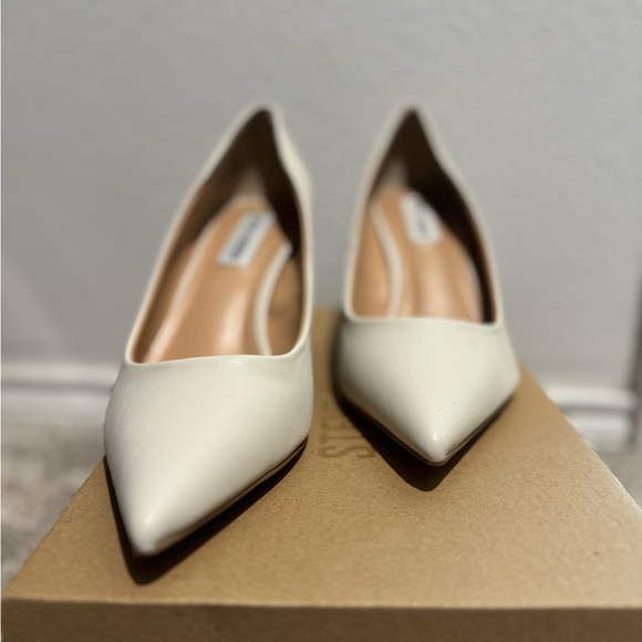 Steve Madden Block Heel - Picture 2 of 4